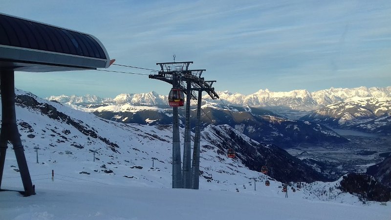 08.jpg - 09. Gletscherjet 2, Alpincenter állomás.