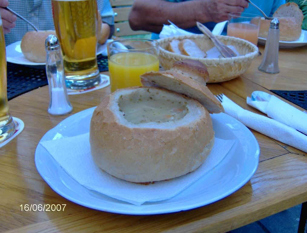 zurek 02.JPG (99622 bytes)